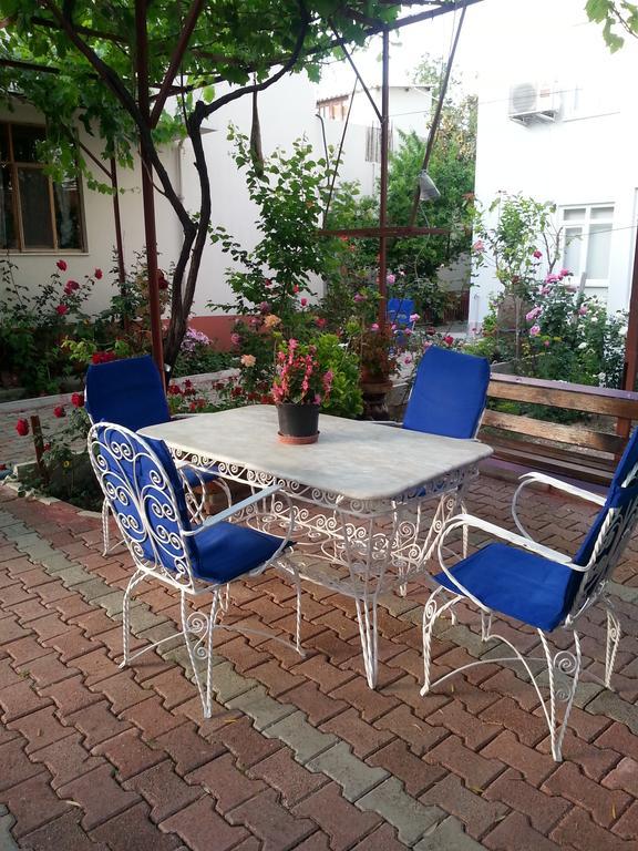 Keramos Pansiyon 菲尼克 外观 照片